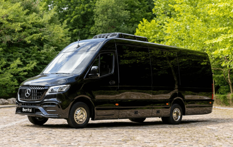 Sprinter-Kleinbus in Komfortausstattung, Aussenansicht
